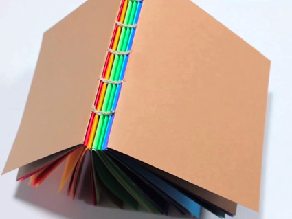 Un Cuaderno de Arcoiris - ManualidadesManualidades